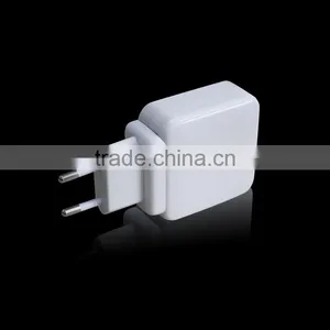 Qc 2.0 Dual USB Plug Fast Charging Travel Charger Adapter thumbnail-1