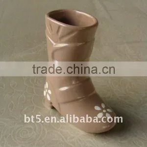 9 Inch Shoe Shape Ceramic Vases thumbnail-1