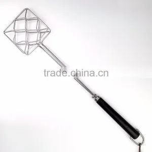 Grill Basket With Wooden Handle thumbnail-2