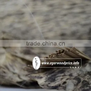 Agarwood Incense Without Sticks - High Quality thumbnail-1