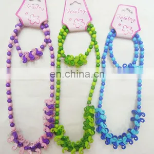 Three Color Beard Beaded Necklace for Children thumbnail-1
