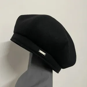 Beret thumbnail-1
