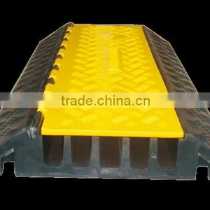 Plastic 5 Channel Cable Cross for Hose 5 Channel Rubber Cable Cross Stage Cable Protector/ramp thumbnail-1