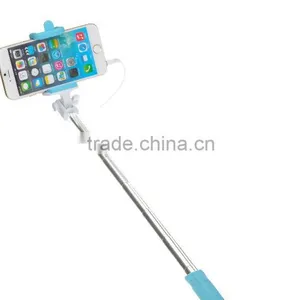 Wired Selfie Stick thumbnail-3