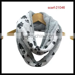 Little Feet Pattern Thick Ladies Scarf thumbnail-1