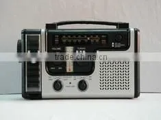 2015 Solar Dynamo Portable fm Radio With Power Bank thumbnail-1