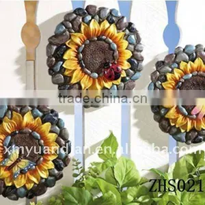 Set Of 3 Sunflower Hanging Garden Decor With Butterfly, Ladybug, And Dragonfly thumbnail-1