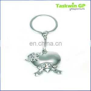 Newest Custom Design Zinc Alloy Making Rhinestones Metal Keychain in Luxury Style thumbnail-2