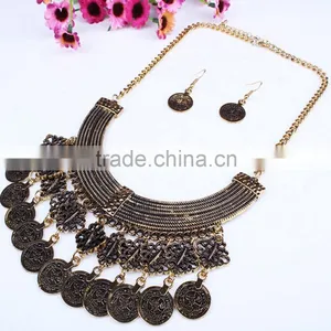 Latest American and European Fashion Exquisite Antique Coin Pendnat Necklaces Set thumbnail-4