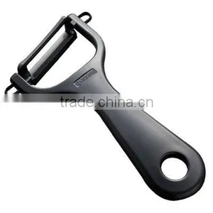 Useful and Simple Kitchen Peeler Set Including Parer, Grater and Julienne Peeler thumbnail-3