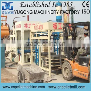 Semi-auto& Full Auto Yugong QT Series Hydraulic Press Concrete Brick Making Machine thumbnail-1