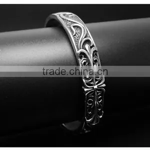 C Shape Antique Silver Vintage Engraved Stainless Steel Bangles thumbnail-2