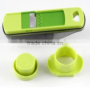 Cy284 Multifunction Kitchen Vegetable Tool Plastic Garlic Press Grater With Storage for Garlic Ginger thumbnail-1