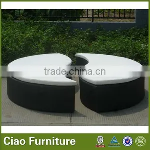 Audu Rattan Queen Cheap Outdoor Patio Daybed thumbnail-1