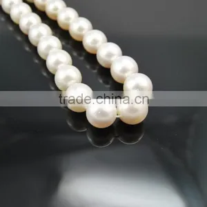 High Quality 11-12mm AA White Round South Sea Pearl Strands thumbnail-2