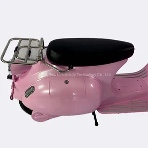 Classic EV2000W Vespa Style Electric Moped Scooter Retro Model thumbnail-4