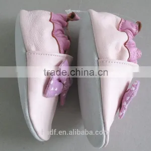 Girl Boy Kids Pink Sheep Leather Bowknot Design Baby Soft Shoes thumbnail-2
