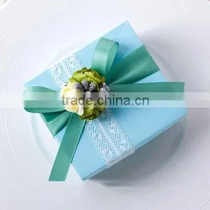 Fancy Decorations Wedding Favor Box for Ribbon thumbnail-1