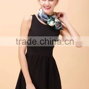 Customize 100%silk Scarves With Beautiful Abstract Printing thumbnail-5