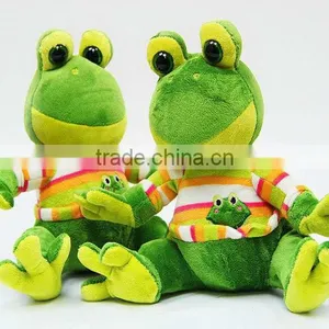 Fashional Popular Lovely Green Plush Frog Animal Toy With Heart Pillow for Valentine Festival thumbnail-4