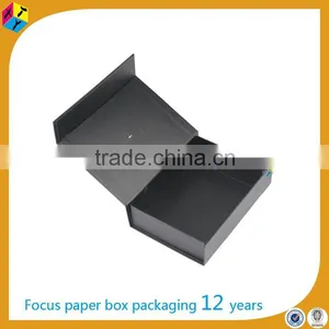 Black Magnetic Closure Gift Packaging Folderable Boxes thumbnail-5