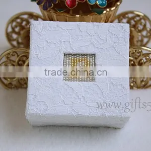 Custom Made Luxury Wedding Jewelry Packaging Box With Beaded Name Plate of R thumbnail-2
