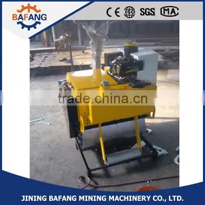 Small Single Drum Diesel Engine Road Roller Soil Compactor thumbnail-4