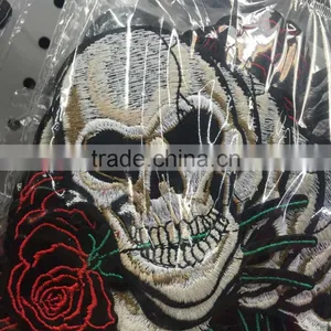 P005-005 Featured Fashion Uniuqe Embroidered Skull Applique Patches thumbnail-1