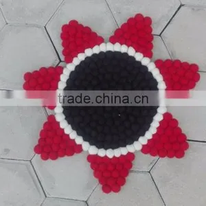 Star Design Organic Felt Mat/rugs thumbnail-1