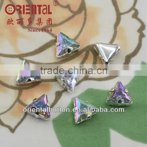 Super Fancy Trangle Acrylic Stone With Claw Cup thumbnail-1