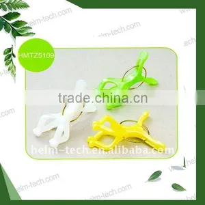 Plastic Clothes Pins thumbnail-1