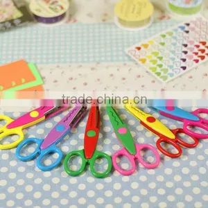 High Quality Paper Edger Pinking Shears/ Zig Zag Scissors Scrapbooking Decorative Craft Pattern Edged/ Scissors Paper Trimmer thumbnail-2