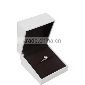 Chinese Factories Wholesale Custom Luxury Leather Ring Box, White Gift Box thumbnail-3