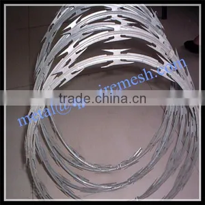 Low Price Concertina Razor Barbed Wire Price /BTO-22 CBT -65 Razor Wire Price thumbnail-5