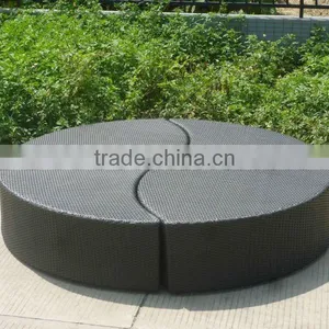 Audu Rattan Queen Cheap Outdoor Patio Daybed thumbnail-5