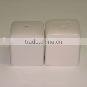 Salt and Pepper Shaker thumbnail-1