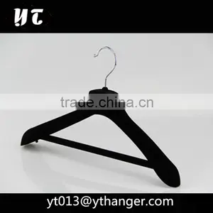 CY-631 Custom Flocking Plastic Hanger Velvet Plastic Hangers for Wide Shoulder Supplier's Choice thumbnail-6
