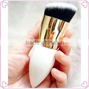 High Quality Single Oval Makeup Brush thumbnail-1