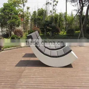 Single Wicker Rocking Chair Garden Chair Furniture thumbnail-5