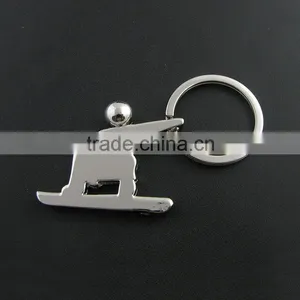 Hot Sales Zinc Alloy Promotional Football Keychain/metal Sports Keychain Gift thumbnail-1