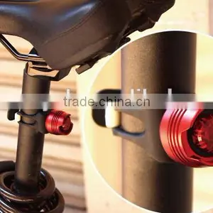 Outdoor Aluminum Alloy and Silicone Led Mountain Bike Light thumbnail-3