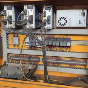 Second-hand Gantry Cnc Plasma Flame Cutting Machine With Shuanghuayuan 200a Plasma Power Supply thumbnail-2