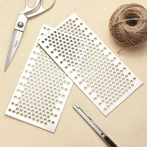 Galvanized Perforated Metal Mesh Wall Panel, Perforated Grating, Black Steel, Aluminum Micro-perforated Panel thumbnail-2