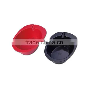 Plastic Tinting Bowl and Hair Brush thumbnail-1