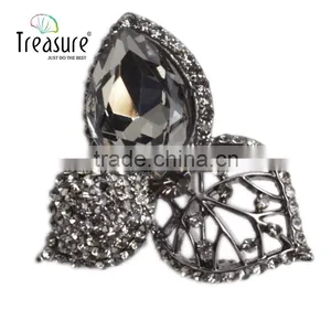 Custom New Popular Jewellry Hollow Alloy Golden and Gun Black Leaf Brooch Jewelry thumbnail-3