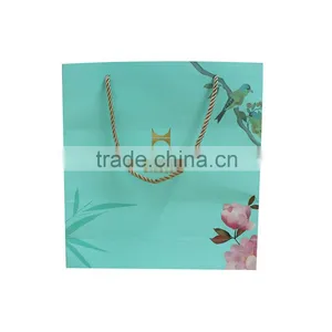 Elegant Decorative Wedding Gift Paper Bag thumbnail-3