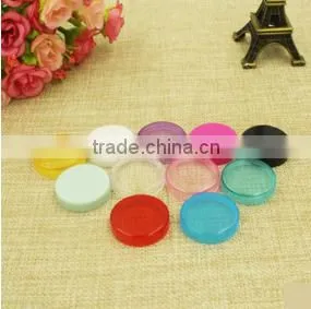 3g Green Plastic Jar Container With Plastic Lid Cap thumbnail-1