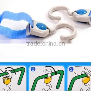 J305 Fashionable Baby Stroller Plastic Hook , Animal Velcro Hook, thumbnail-1
