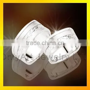 Fashion Jewelry Stainless Steel Custom Rings Wedding Couple Rings thumbnail-4