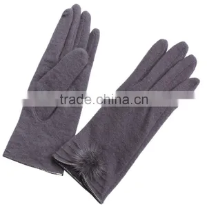 Sheep Wool Hand Glove thumbnail-5